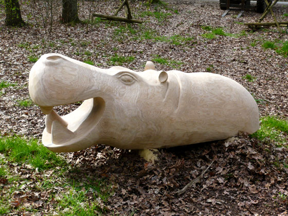 Lange Holz Skulpturen Nilpferd